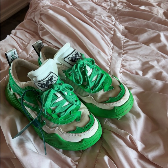 Off-White Green and White Sneakers - Picture 1 of 3
